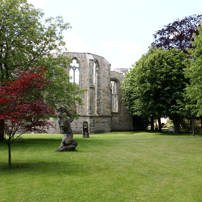 Ruine der Kleinen Marienkirche zu Lippstadt (Pohlmann). (vergrößerte Bildansicht wird geöffnet)